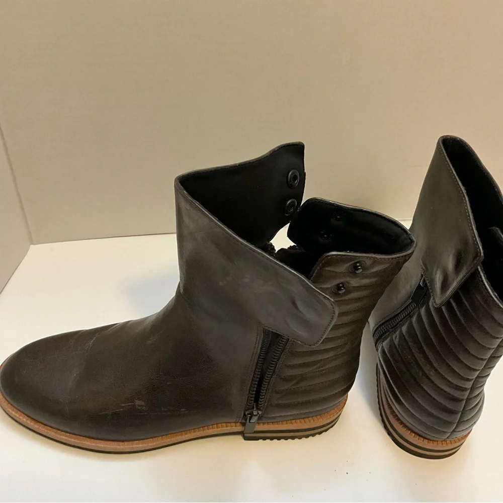ELIE TAHARI Ankle boots - Picture 10 of 13